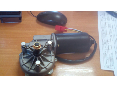 Моторчик стеклоочистителя с редуктором H'2011 HOWO (ХОВО) WG1642741001 фото 1 Севастополь